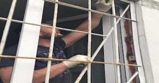 Демонтаж металлических оконных решеток в Петергофе – расценки в смете от 1034 рублей