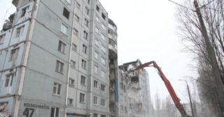 Демонтаж многоэтажного дома Петергоф, цена от 3668 руб.