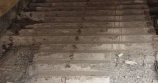 Демонтаж ступеней в Петергофе: гранитные, деревянные, ЖБ - расценка в смете от 310 руб.