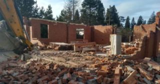 Демонтаж 1 этажного дома Петергоф, цена от 1602 руб.
