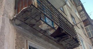 Демонтаж балкона Петергоф, цена от 2945 руб.
