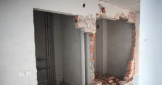Демонтаж стен Петергоф, цена от 2945 руб.