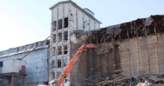 Демонтаж зернохранилища Петергоф, цена от 2945 руб.